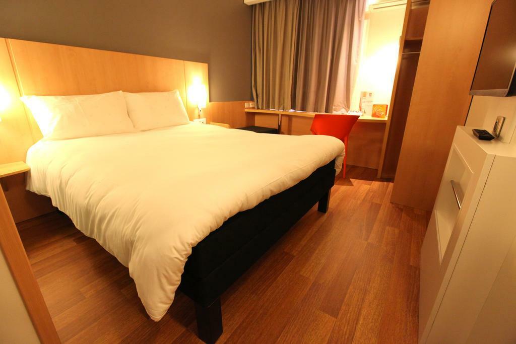 Ibis Hotel 3*